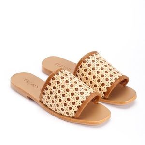St Agni Hennie rattan slide tan 40